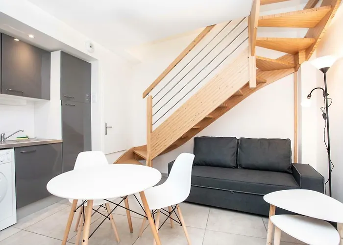 004 - Moderne Et Terrasse - Jeanne D'arc,