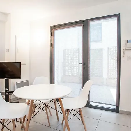 004 - Moderne Et Terrasse - Jeanne D'arc, Apartment